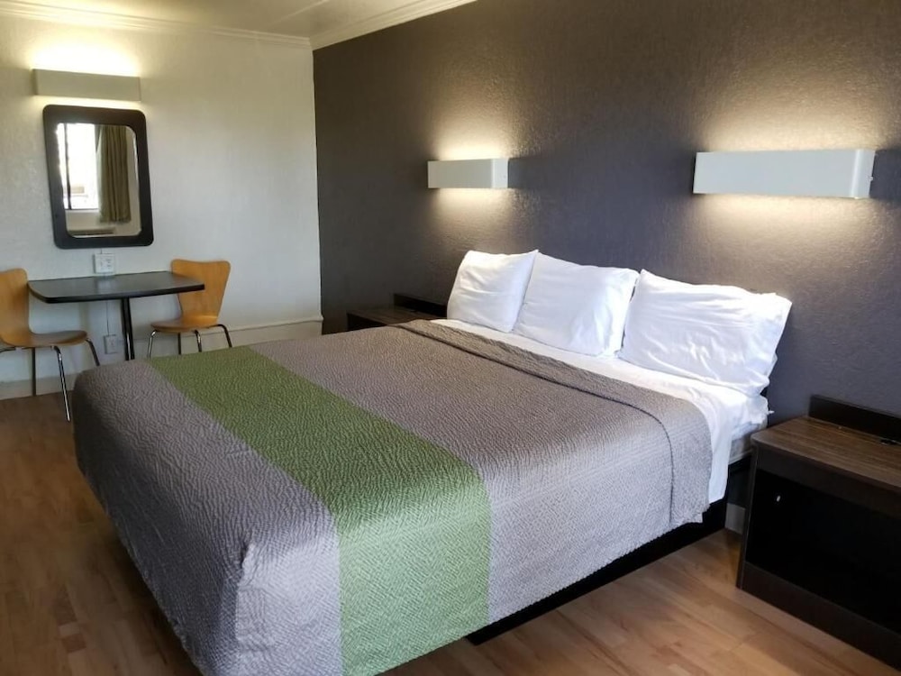 The Inn at Market Square Downtown - photo 10