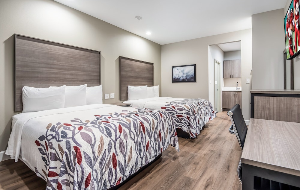 Red Roof Inn Baytown - photo 7