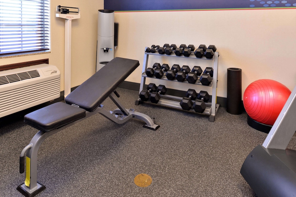Hampton Inn Grand Island - photo 22