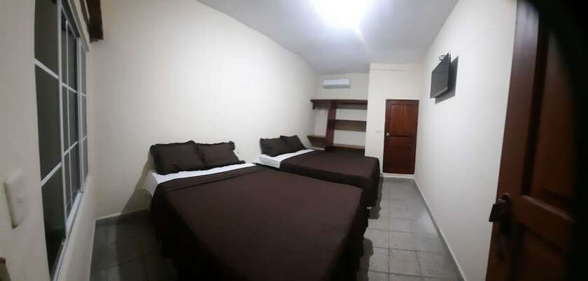 Hotel y Restaurante Casa Jardines in San Benito, Guatemala