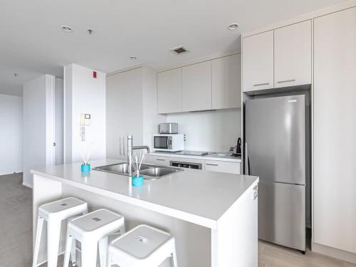 Beautiful Sky Tower View Home W Free Parking in Auckland, New Zealand