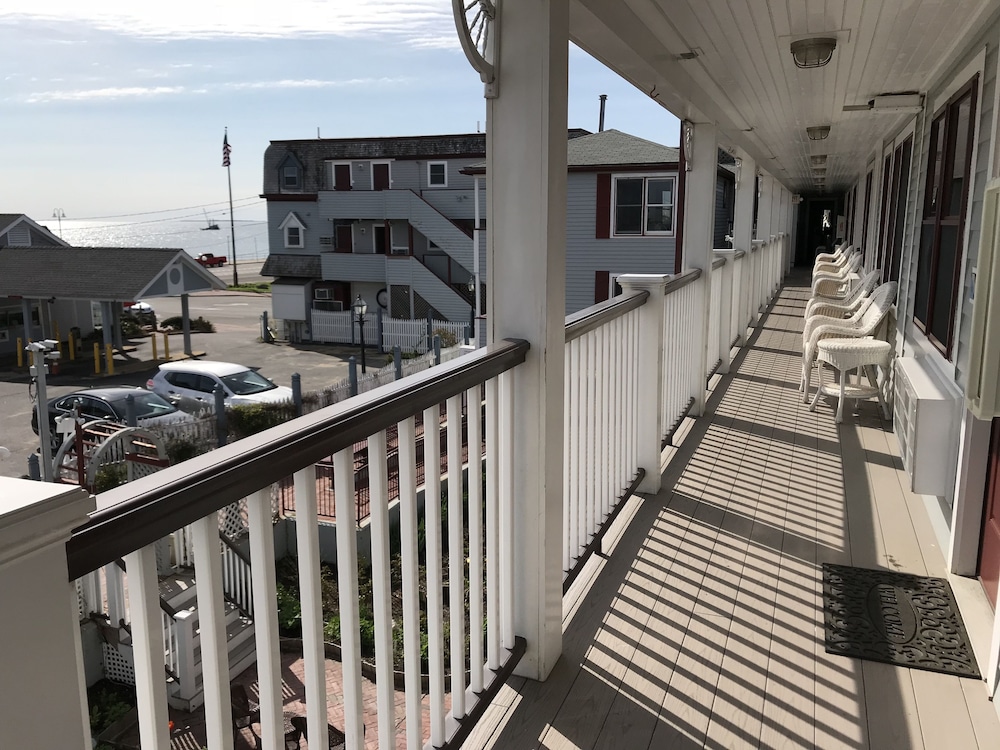 MV Surfside Hotel - photo 81