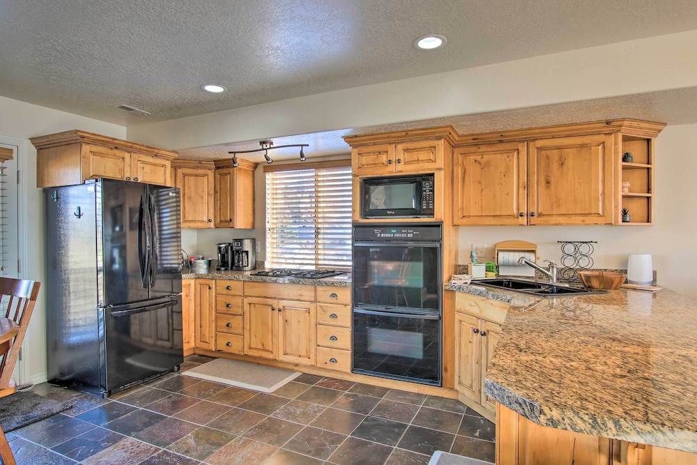 2 Condo Property with Mtn Views by Golf and Ski Resort - photo 13