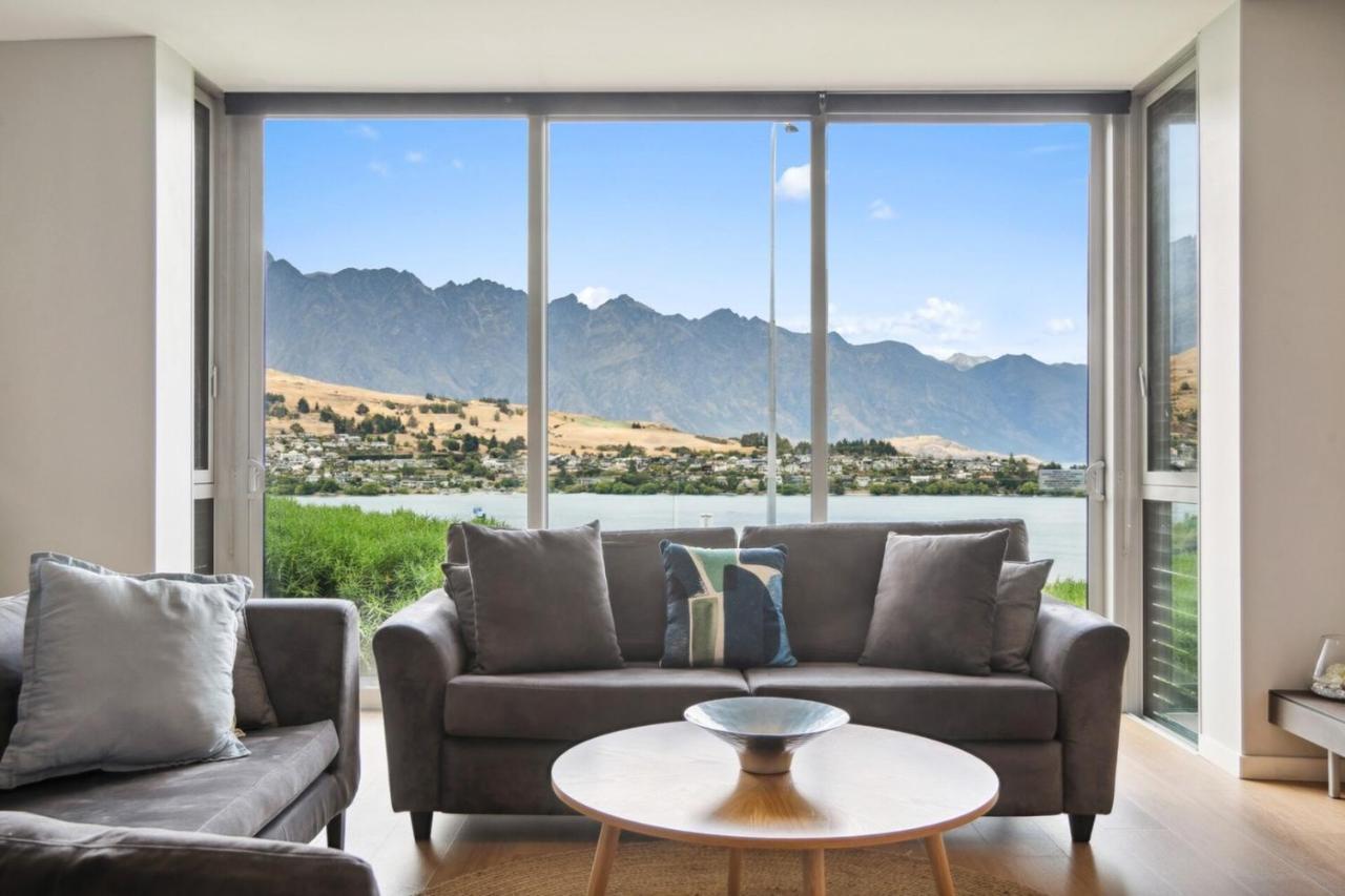Modern Living in Pounamu Unit 22 — 4-Star Luxury Hotel in Queenstown, New Zealand