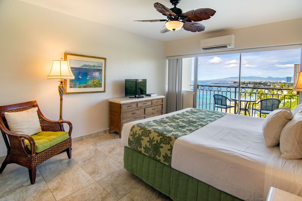 Waikiki Shore By Outrigger - photo 36