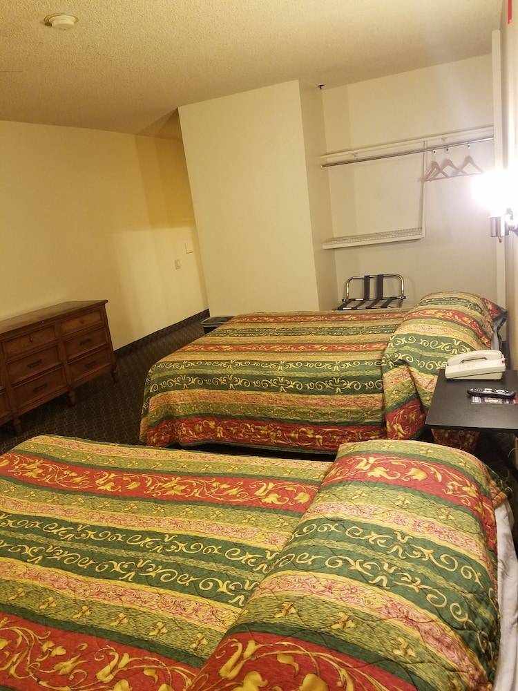 Travel Time Motel - photo 13
