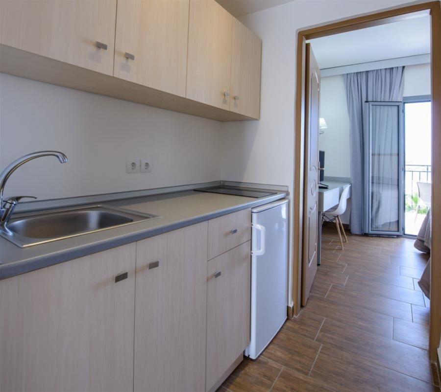 Finas Hotel — hotel in Pefki