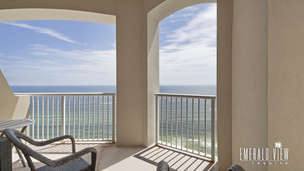 Grand Panama Beach Resort by Emerald View Resorts - photo 30