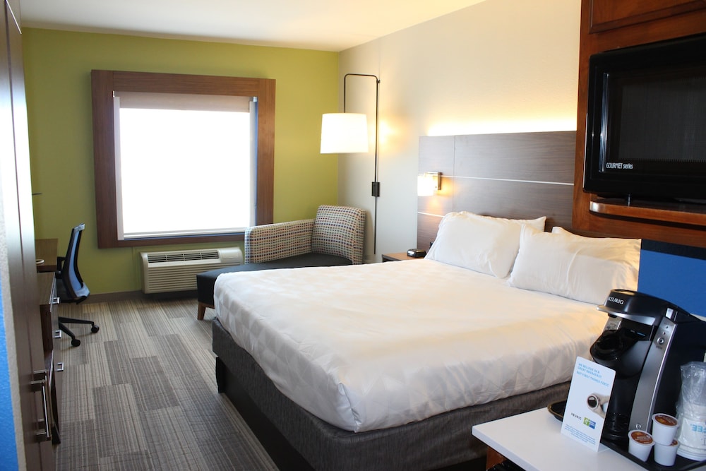 Holiday Inn Express & Suites Mansfield by IHG - photo 21