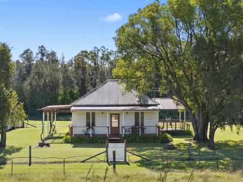 Scarborough Cottage — 4-Star Luxury Hotel in Branxton, Australia