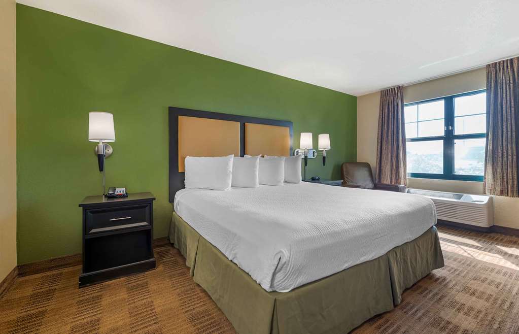 Extended Stay America Select Suites St. Louis O' Fallon IL - photo 16