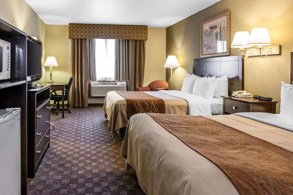 Quality Inn Defiance - photo 9