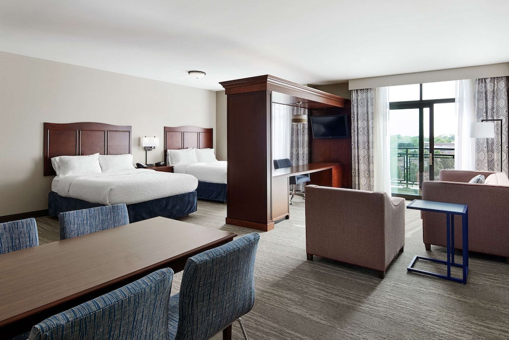 Hampton Inn & Suites Chicago Mt. Prospect - photo 15