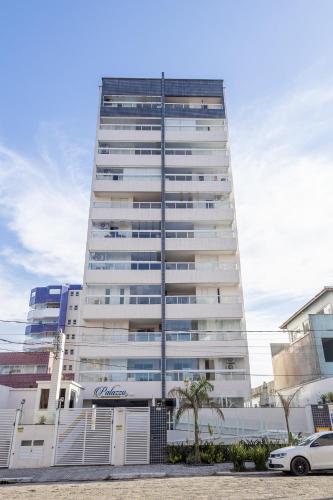 Apto. a 40m da praia Itanhaém. — 4-Star Luxury Hotel in Itanhaem, Brasil
