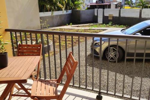 Appartement charmant à Saint Pierre 44 m avec jardin clôturé — 4-Star Luxury Hotel in Saint-Pierre, Réunion