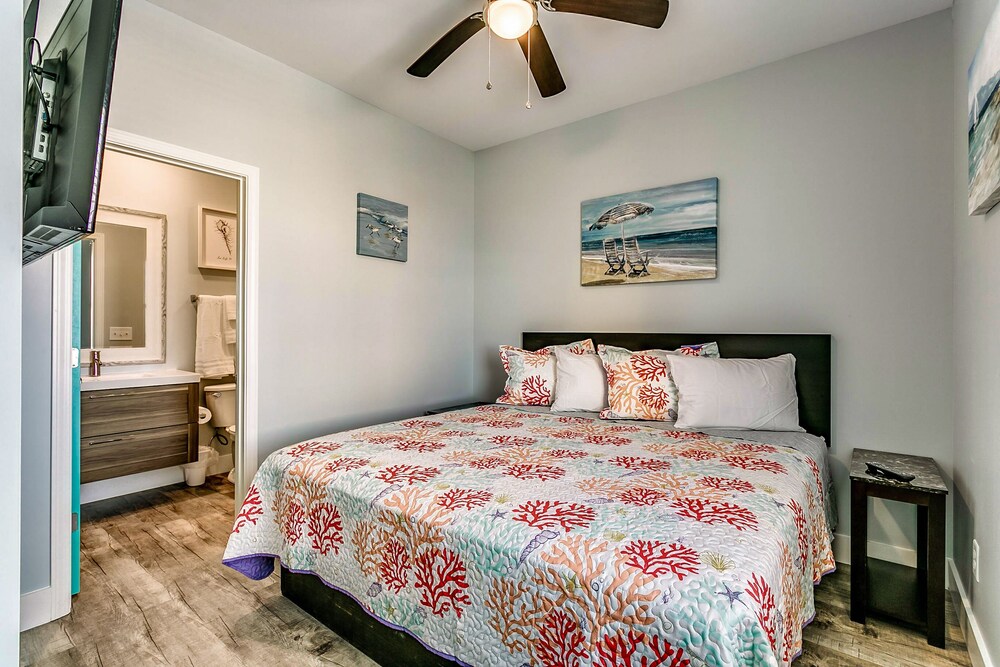 Together Resorts Cherry Grove Resort at 5405 A N Ocean Blvd - photo 9