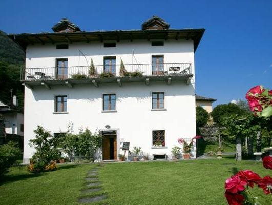 Pensione Ca’ Serafina in Gordola, Switzerland
