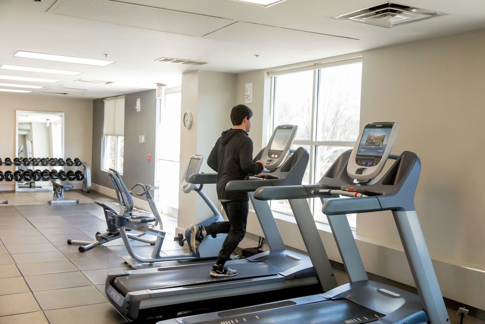 Embassy Suites by Hilton Lexington Green - photo 46