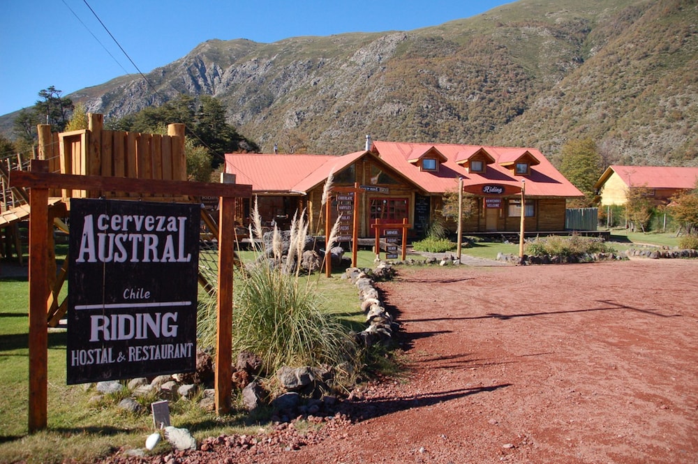 Riding - carbon neutral hotel in Unknown City
