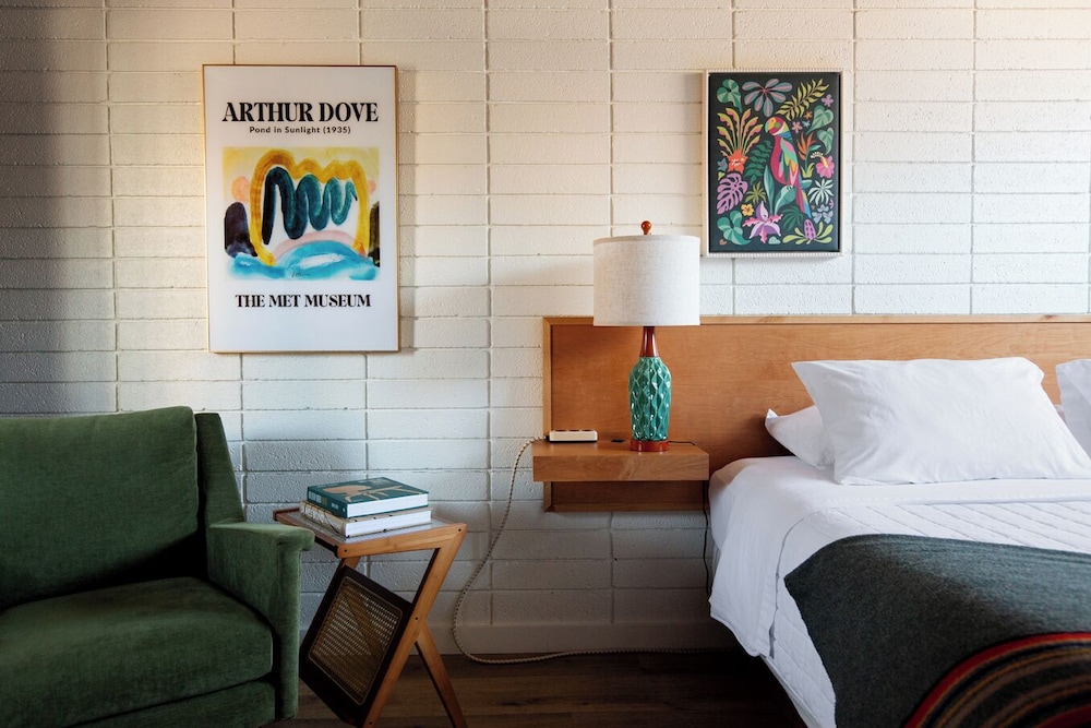The Sierra Motel - photo 20