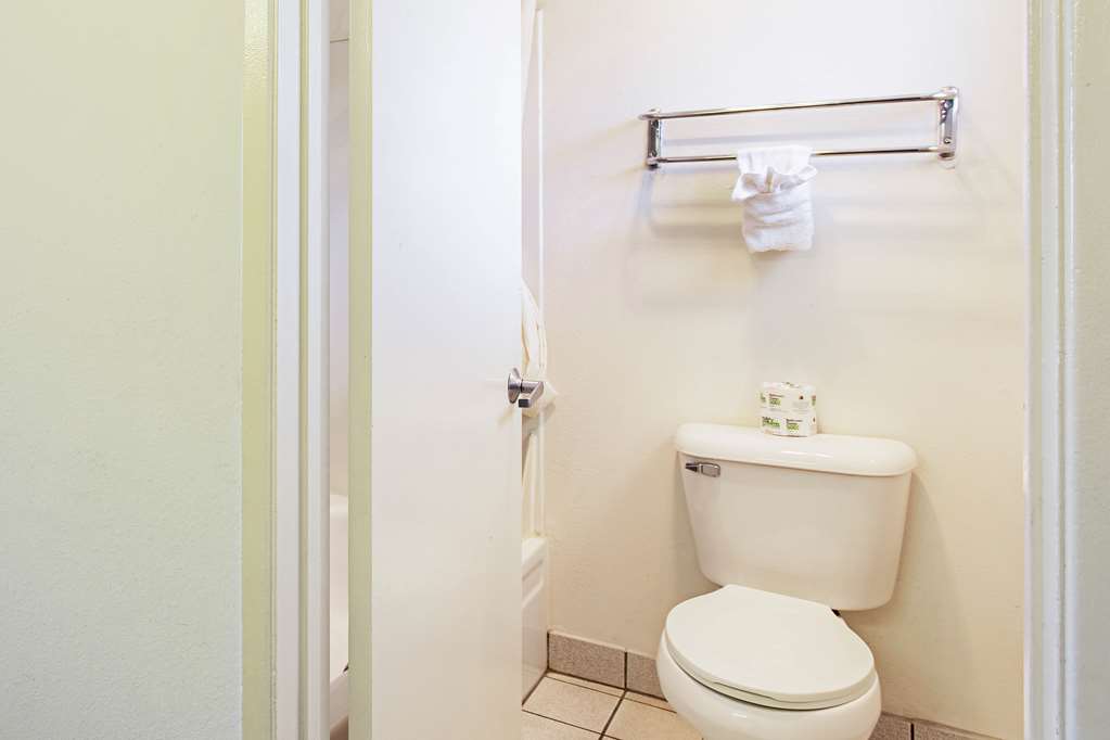 Motel6 Pendleton OR West - photo 25