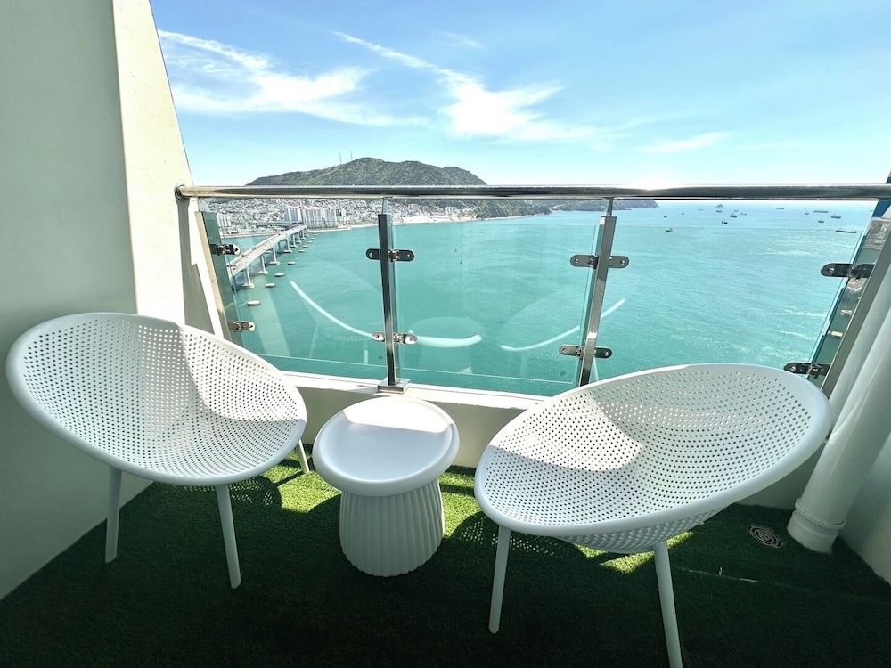 The December Stay Busan Ocean Terrace — 4-Star Luxury Hotel in Busan, South Korea