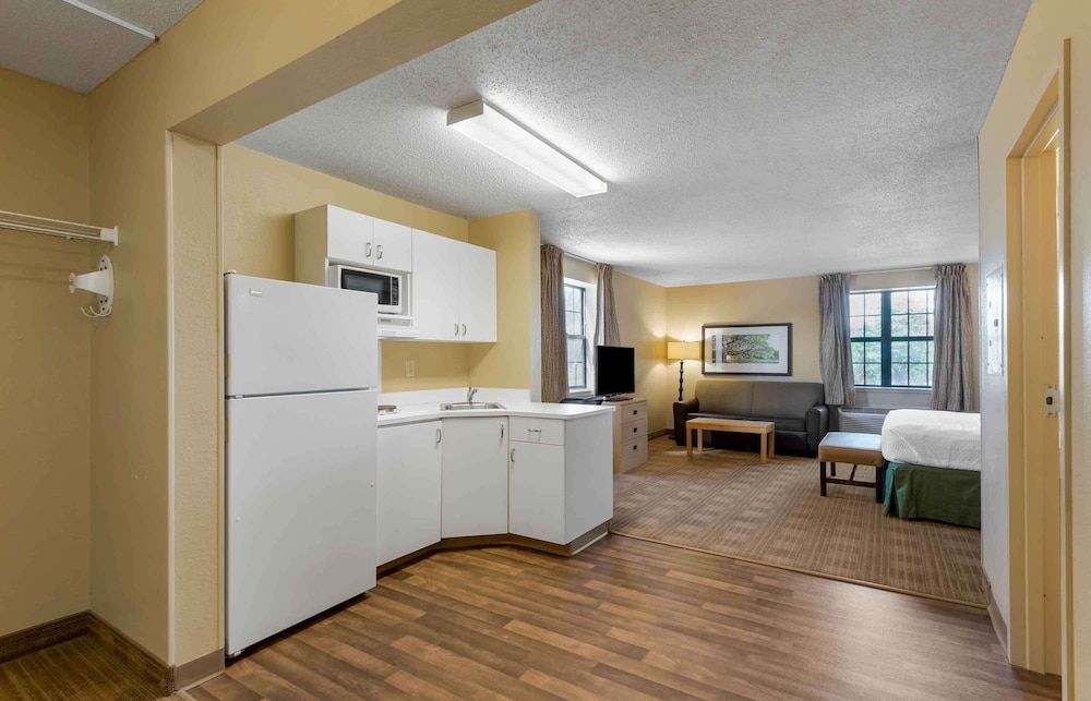 Extended Stay America Suites Buffalo Amherst - photo 18