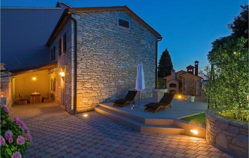 Two Bedroom Holiday Home With A Fireplace In Barban — 4-Star Luxury Hotel in Barban, Croatia