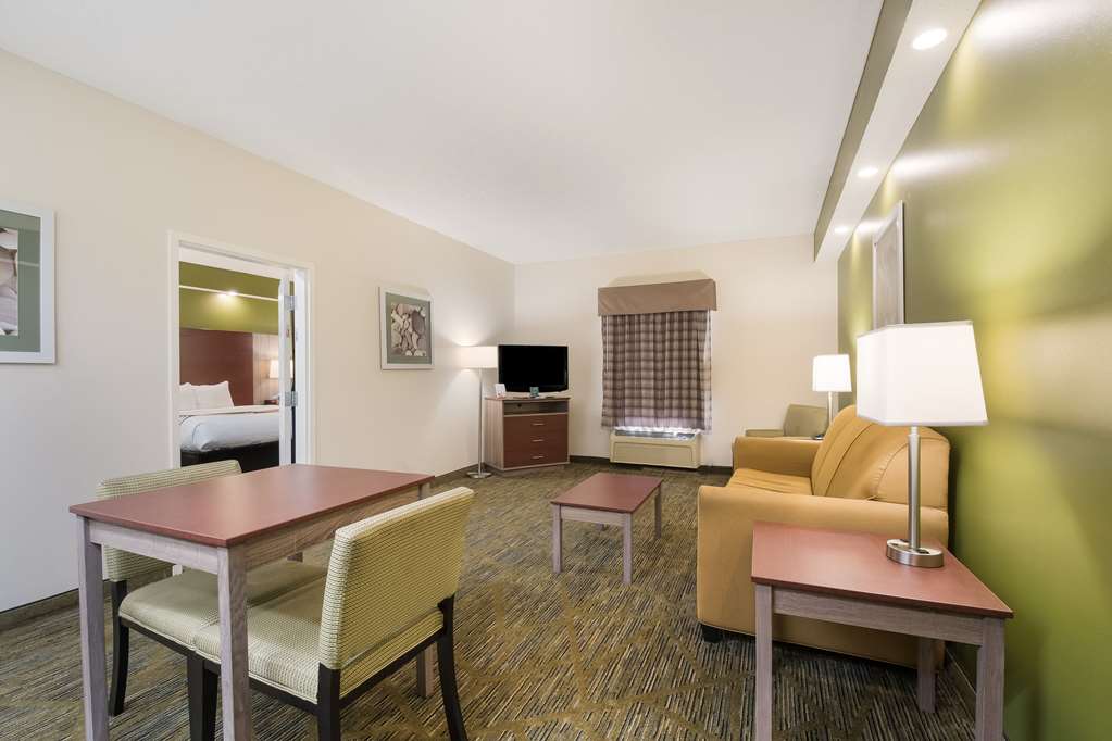 Quality Inn Alcoa Knoxville - photo 16