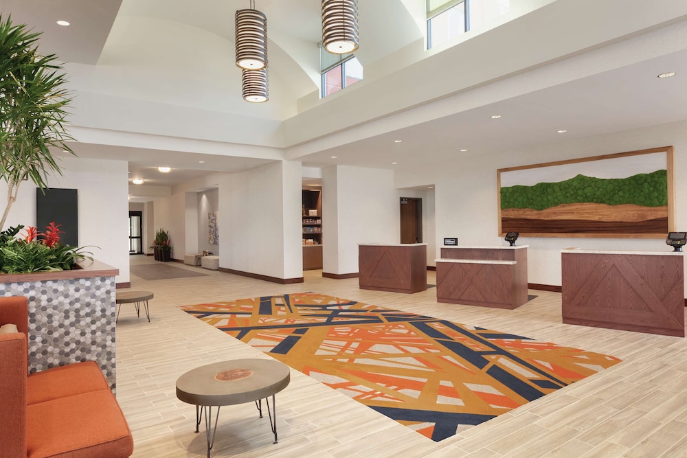 Embassy Suites Hilton South Jordan Salt Lake City - photo 5