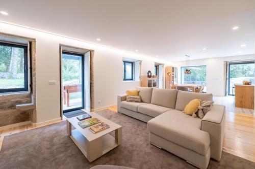 Casa Da Romeira Country House — 4-Star Luxury Hotel in Viana Do Castelo, Portugal