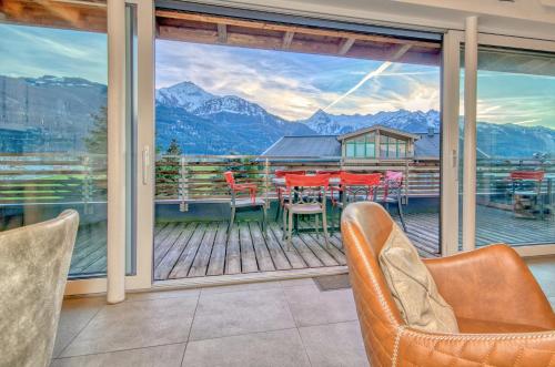 Penthouse Ski & Golf by Alpen Apartments — 4-Star Luxury Hotel in Zell Am See, Austria