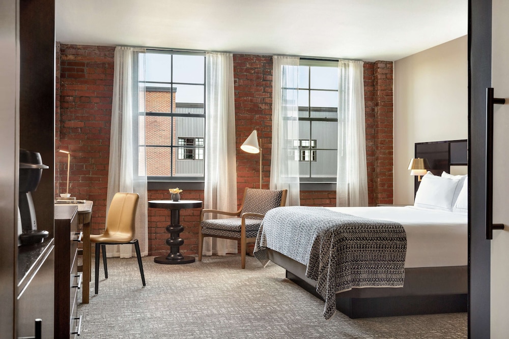The Wilbur Lititz Tapestry Collection by Hilton - photo 26