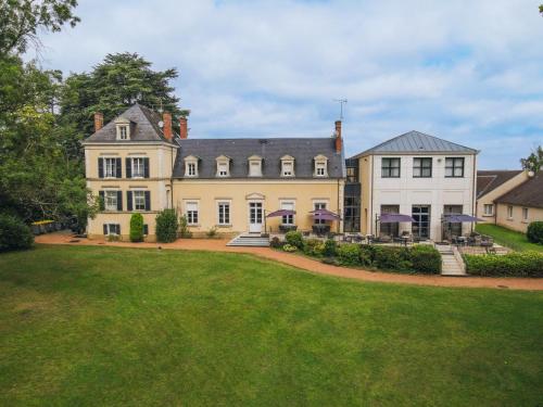 Le Domaine de La Tremblère — 4-Star Luxury Hotel in Arthon, France