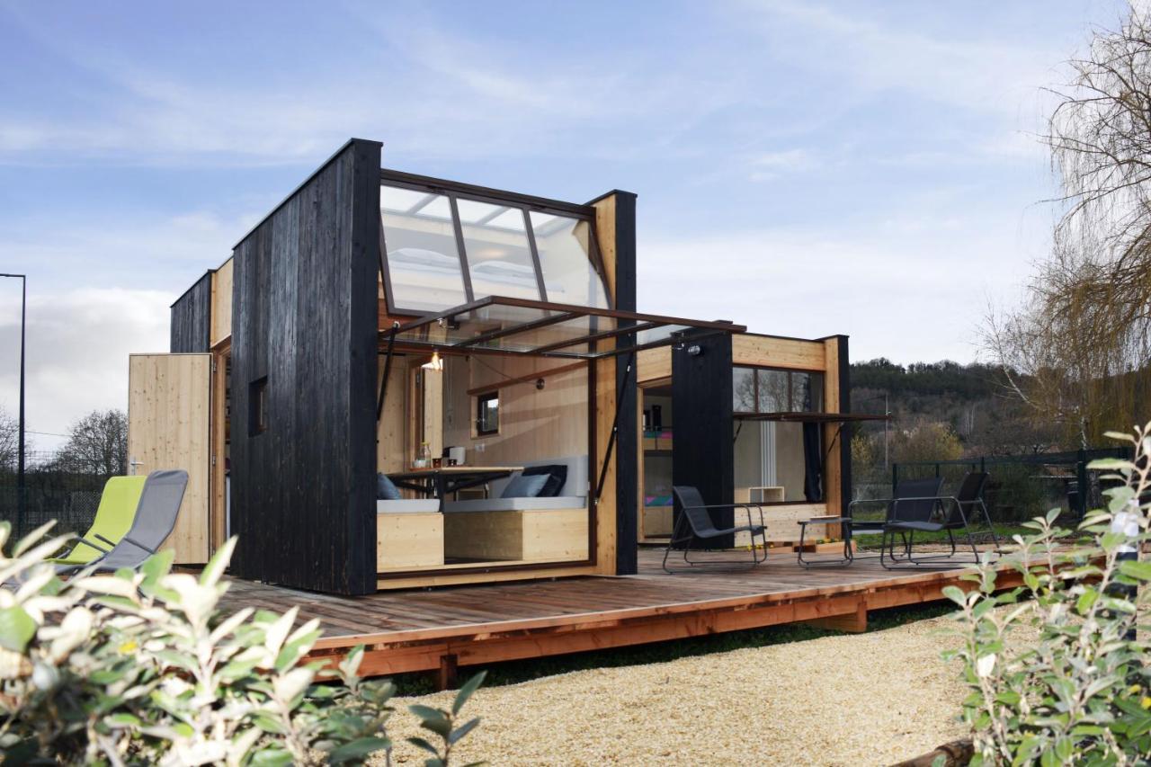 Le 12 - carbon neutral hotel in Ebreuil