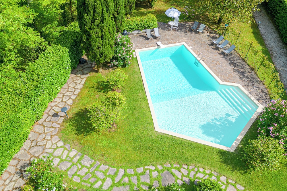 Villa Colle — 4-Star Luxury Hotel in Ossuccio, Italy