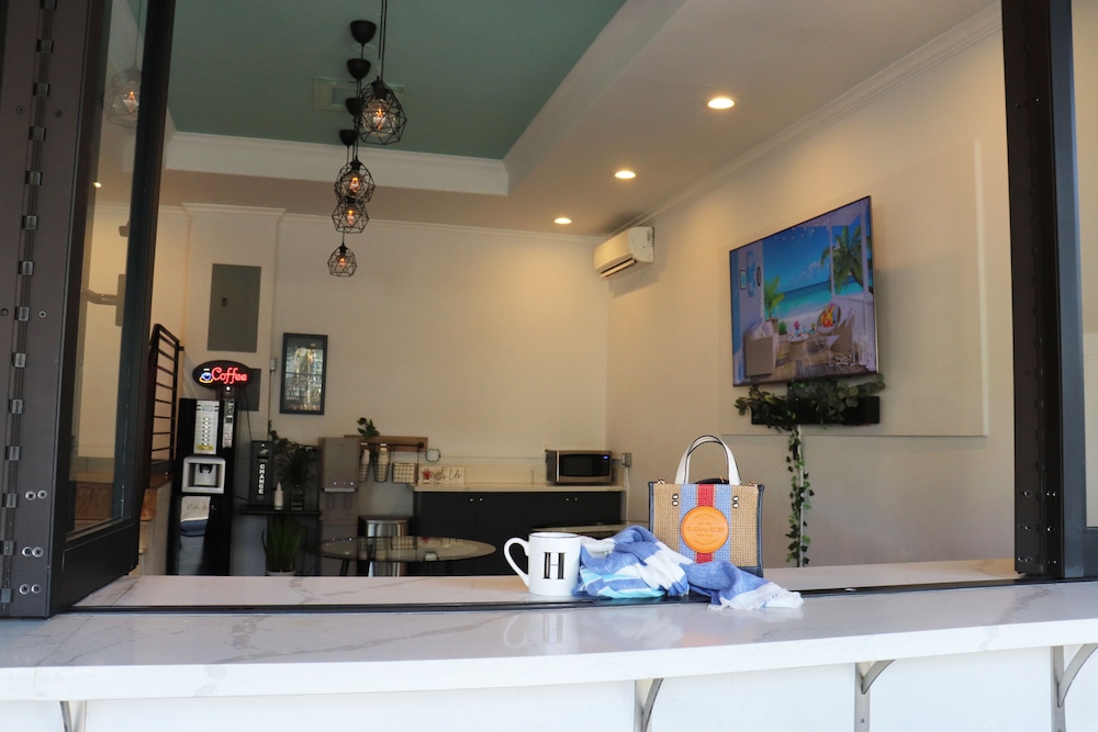 Hometel Suites Los Angeles - photo 24
