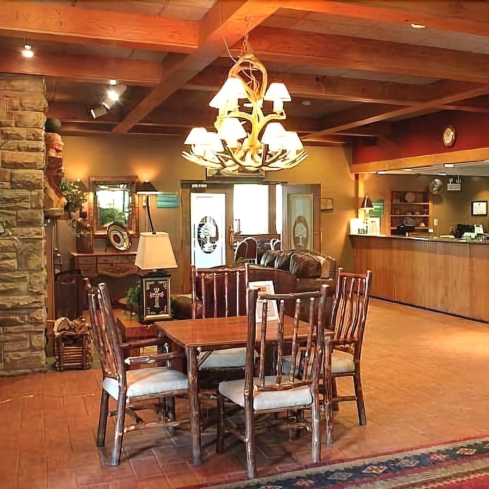 Chestnut Tree Inn Cherokee — Cherokee