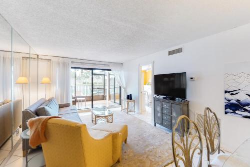 Sunshine’s Fine in St. Petersburg, United States