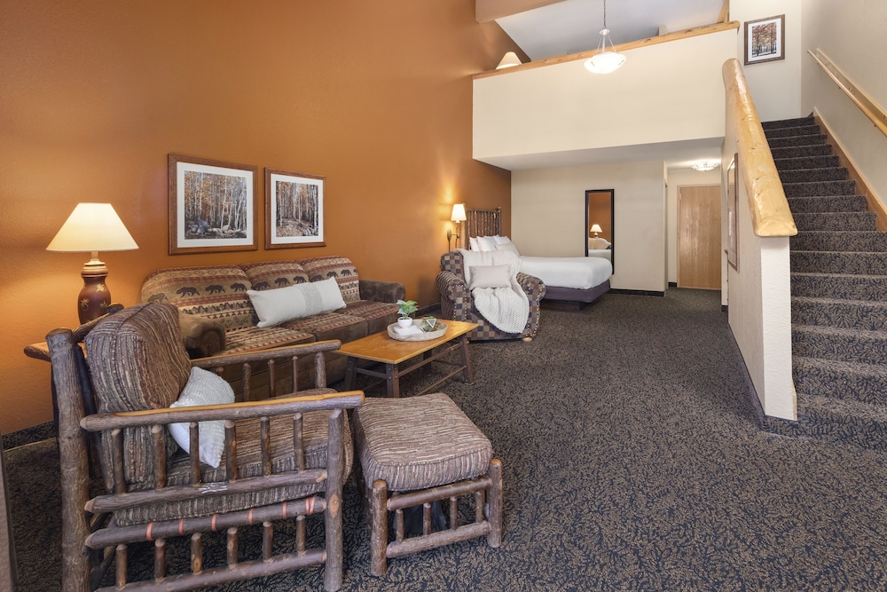 Grand Lodge Waterpark Resort - photo 9