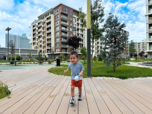 Family Suite for 4 6 people Direct access to Tashkent CITY MALL Central Park Hilton Hotel Chorsu Bazaar — 4-Star Luxury Hotel in Tashkent, Uzbekistan