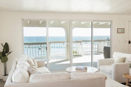 Casa Puesta Del Sol An Oceanfront House — 4-Star Luxury Hotel in El Sauzal De Rodriguez, Mexico