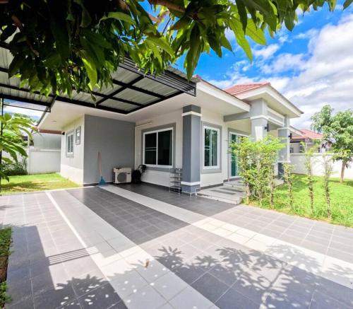 Namthip House — 4-Star Luxury Hotel in Sawi, Thailand