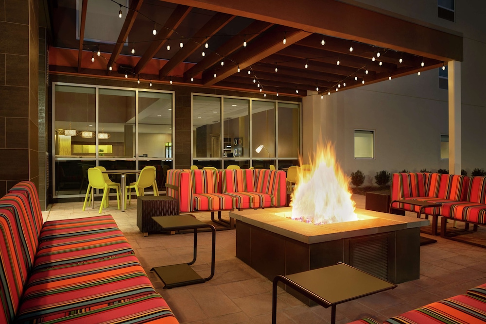 Home2 Suites by Hilton Chantilly Dulles Airport - photo 27