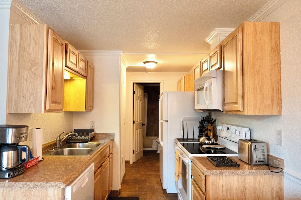 Yellowstone Gateway Inn - photo 50