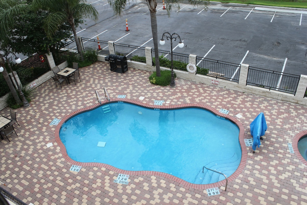 Holiday Inn Express & Suites Alice by IHG - photo 27