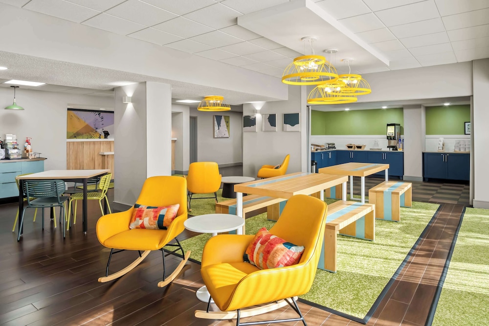 Spark by Hilton Stevensville - photo 59