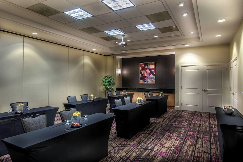 Residence Inn by Marriott Washington DC National Mall - photo 21