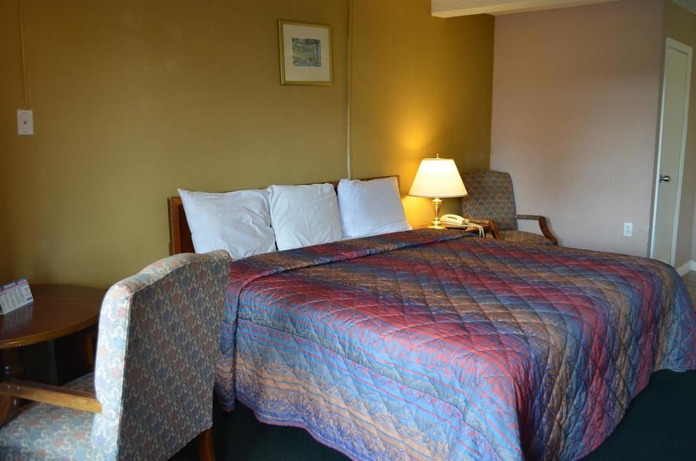 Liberty Inn Motel - photo 3