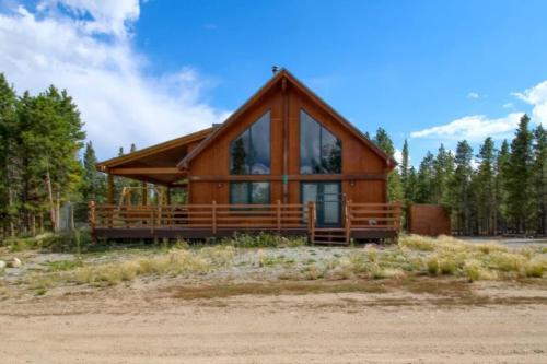 Cozy Mountain Home in Twin Lakes Great for groups — 4-Star Luxury Hotel in Twin Lakes, United States